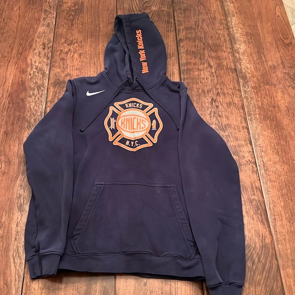 NY Knicks Nike Hoodie Mens Size Small w/front pocket - Picture 2 of 4